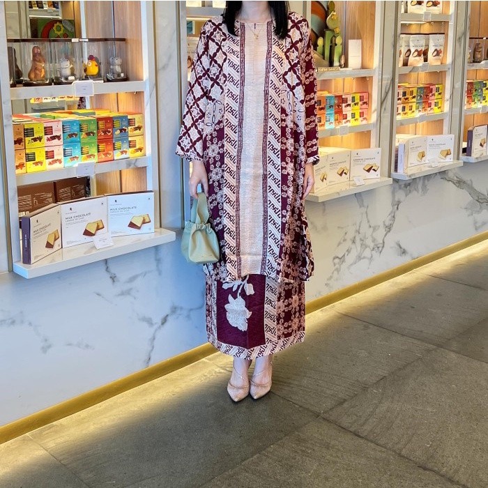 Lausboutique-Iskandar Set-Seri Klasik-Setelan Batik Wanita