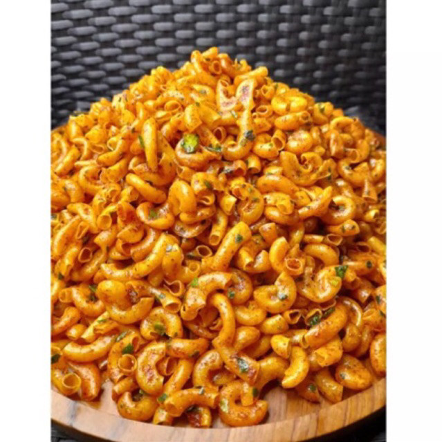 

Makaroni cikruh Pedas daun jeruk 500gr (makaroni cikruh Pedas bisa di mix)