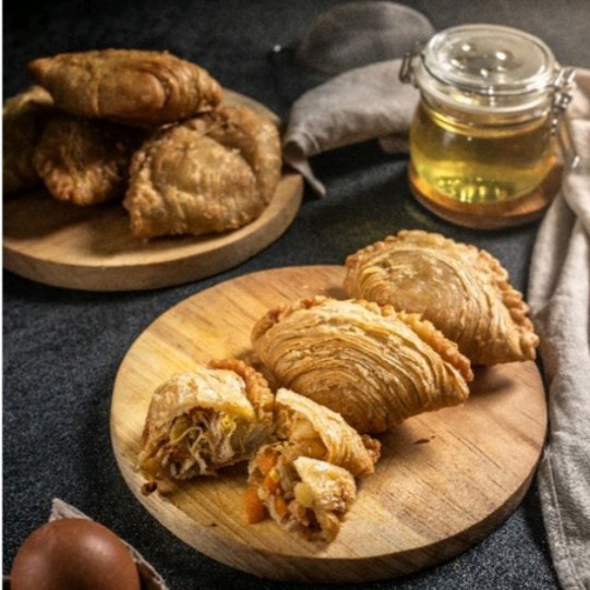 

Curry Puff Karipap isi 8
