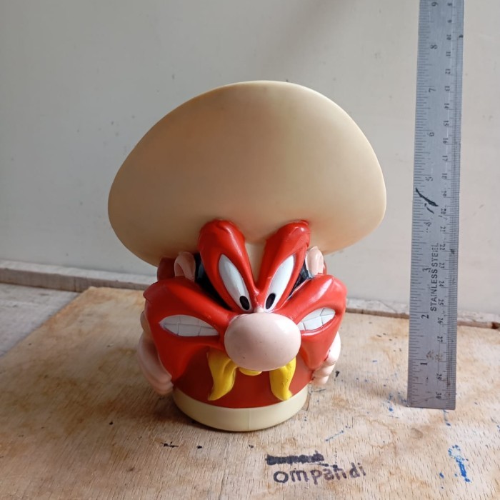 Second Loose miniatur figure looney tunes Yosemite sam