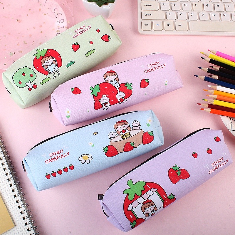 

Tas Pensil Tempat Alat Tulis Motif Strawberry Bahan PU Japanese Style Import 900