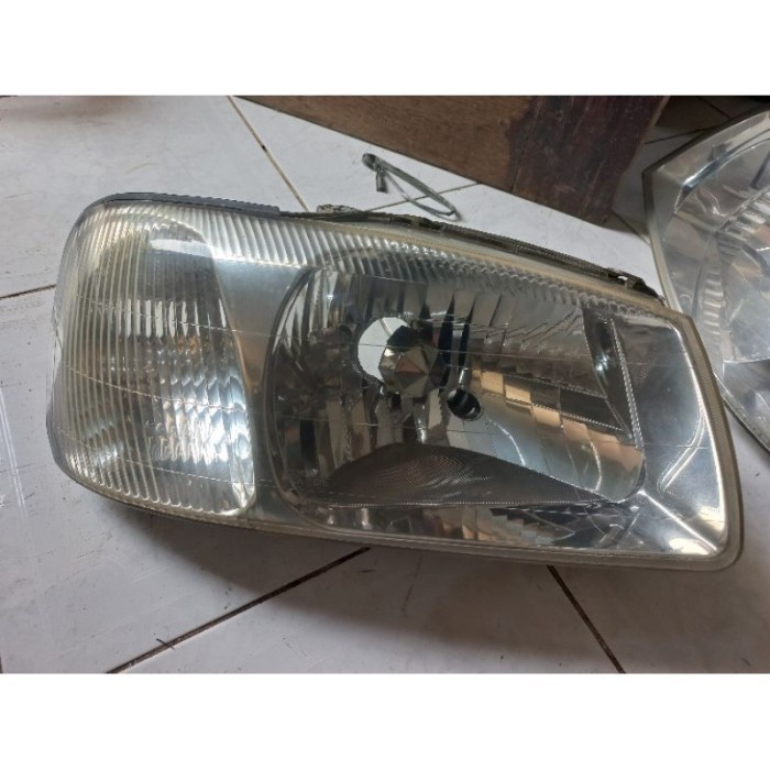 Lampu depan Headlamp Hyundai Accent  2001 2002