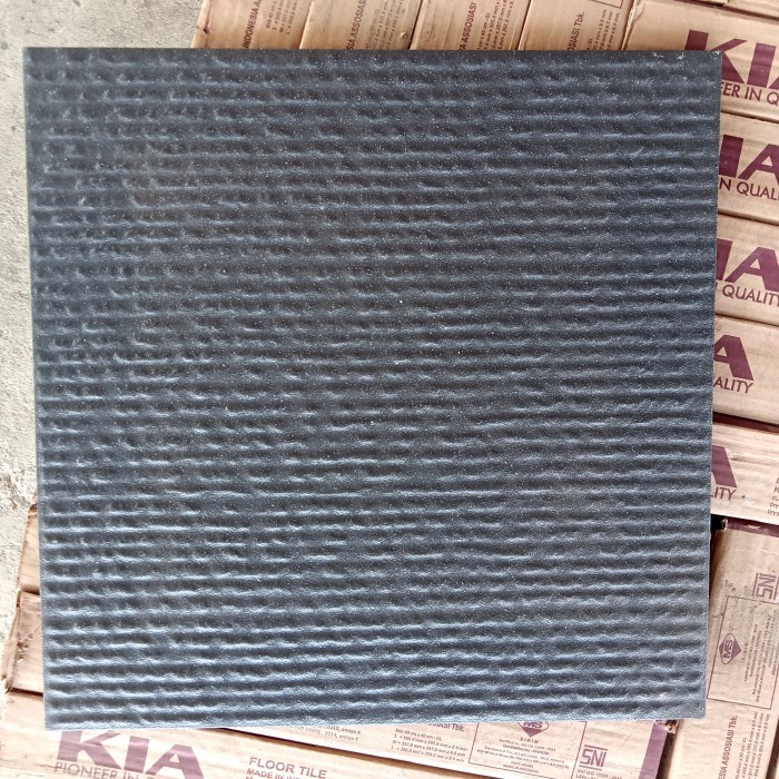 KERAMIK LANTAI KASAR GARASI KAMAR MANDI KIA CLIFTON BLACK 40X40 KW1 HOT