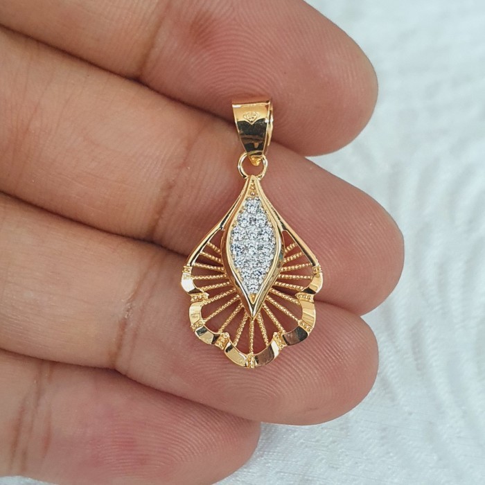 liontin model daun variasi ad mata emas 70% 700 70 %