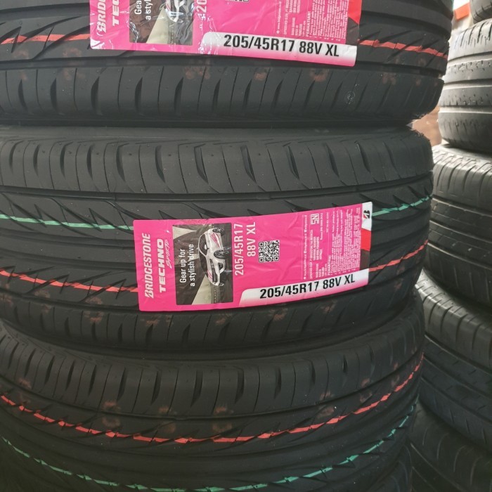 Ban Bridgestone Techno Sports 205/45 R17