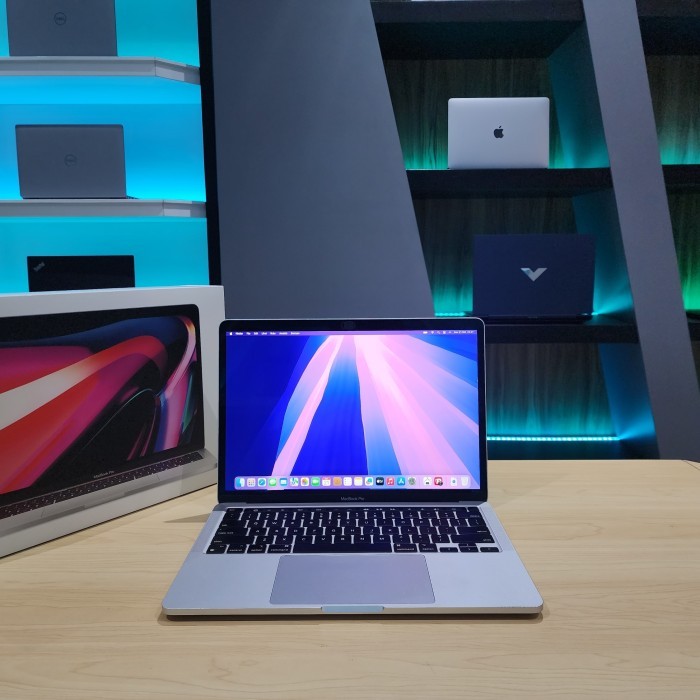 Macbook Pro M1 8GB/256GB ex iBox