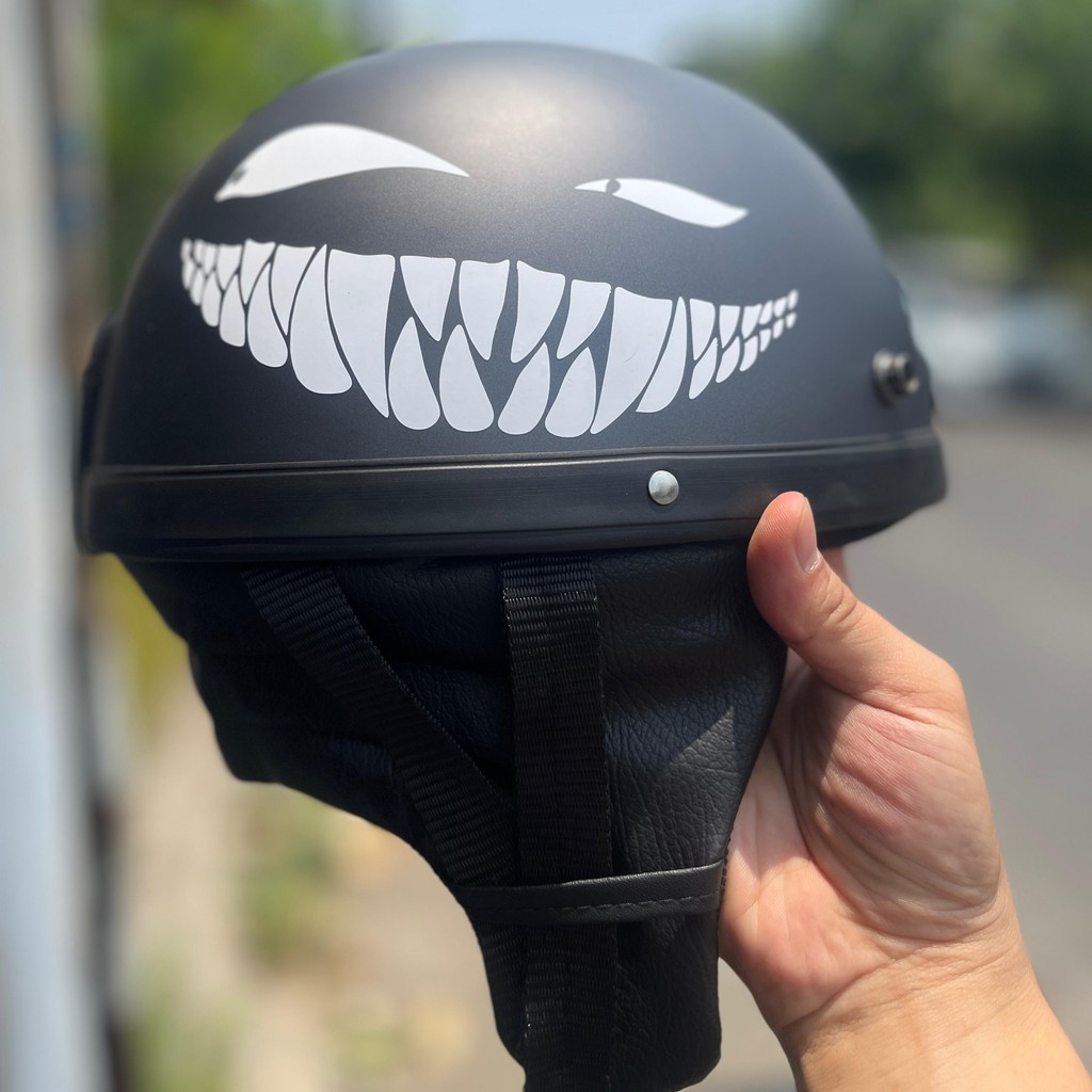 Helm Chip Classic Retro BAD SMILE Free Pet
