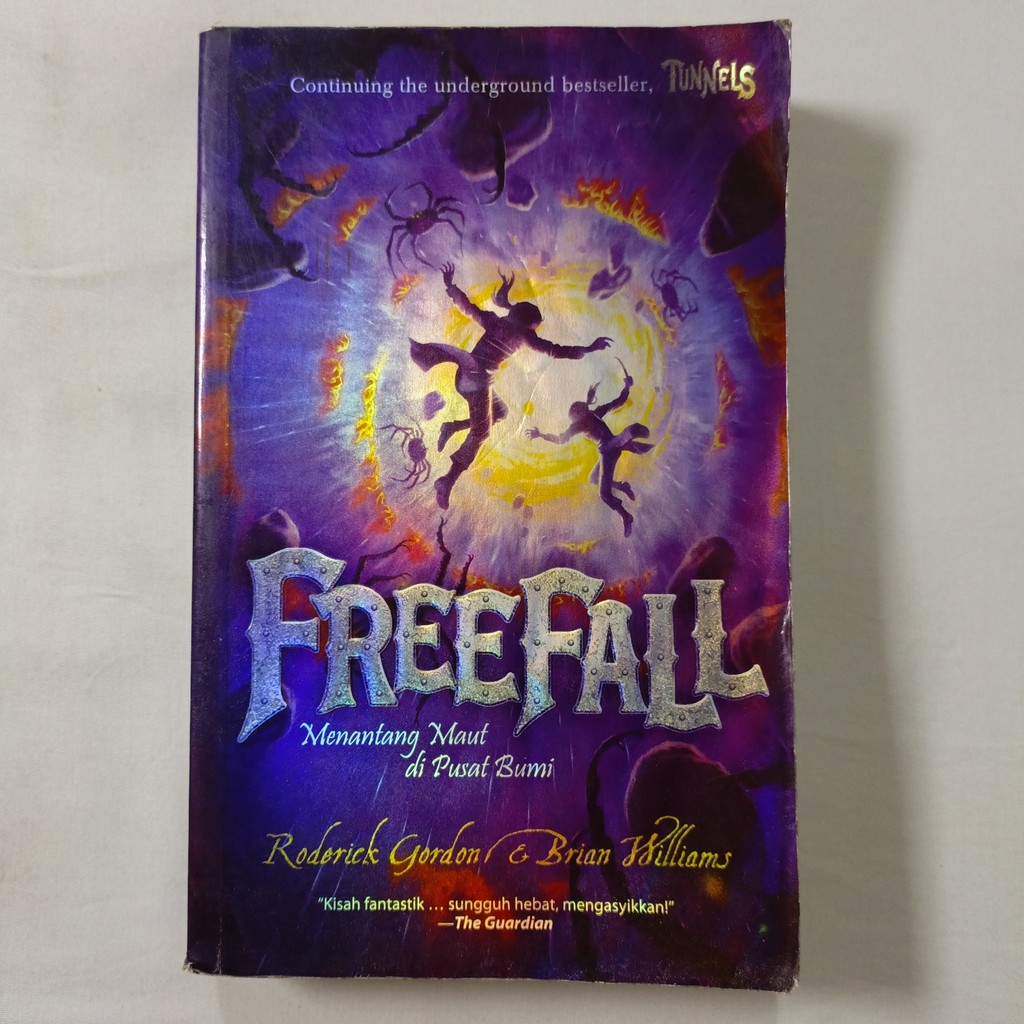 Novel Terjemahan Freefall - Roderick Gordon & Brian Williams