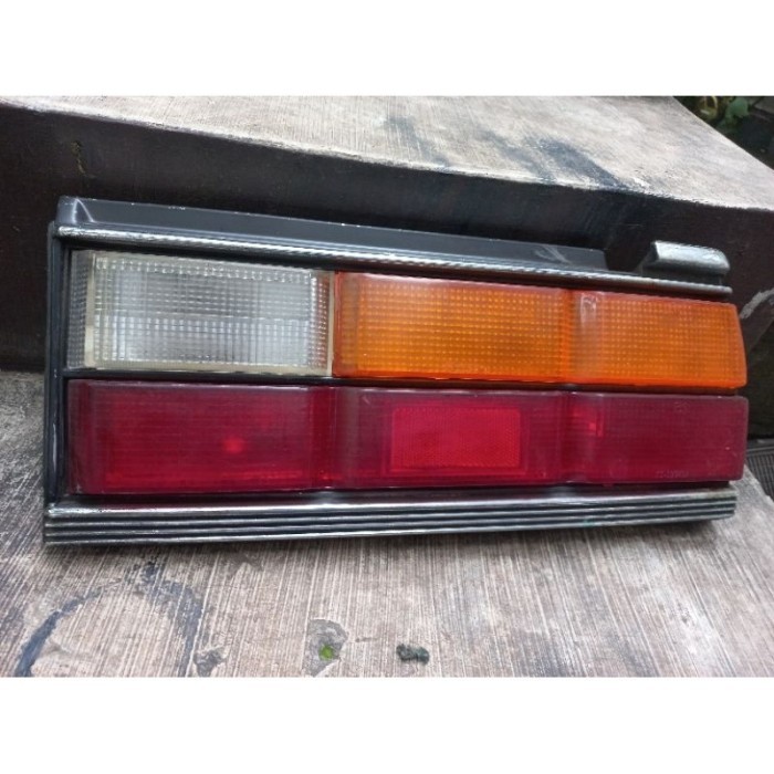 Stoplamp Lampu belakang Toyota Corona TT123 1981
