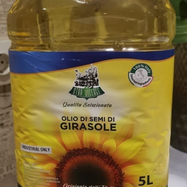 

Star Village Sunflower Oil 5 kg / Minyak Bunga Matahari