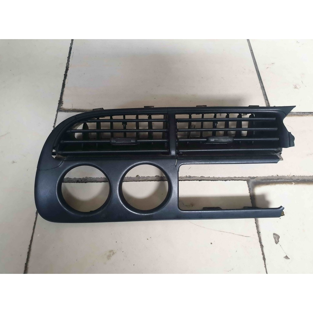Kisi vent ac tengah Honda Accord Cielo SV4