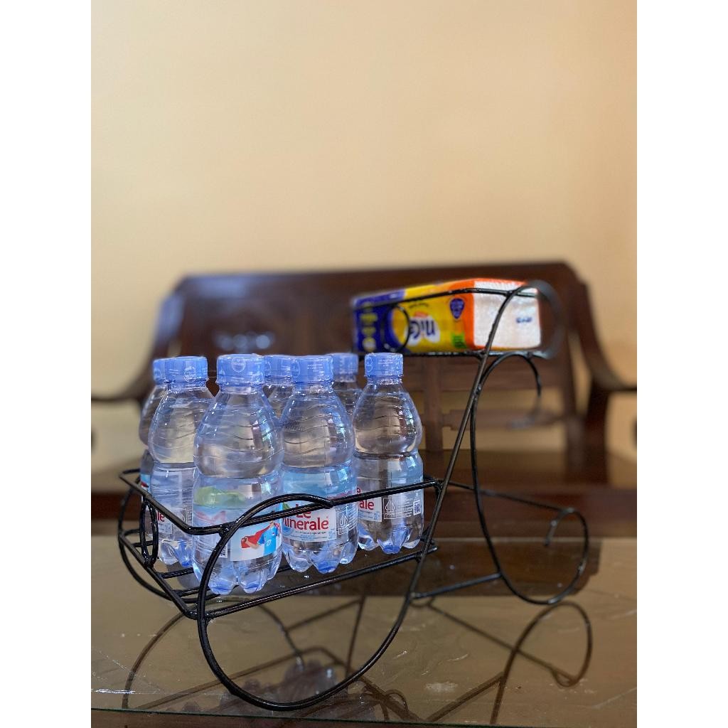 rak aqua dan tisu/ rak gelas aqua dan aqua/ rak minuman kemasan