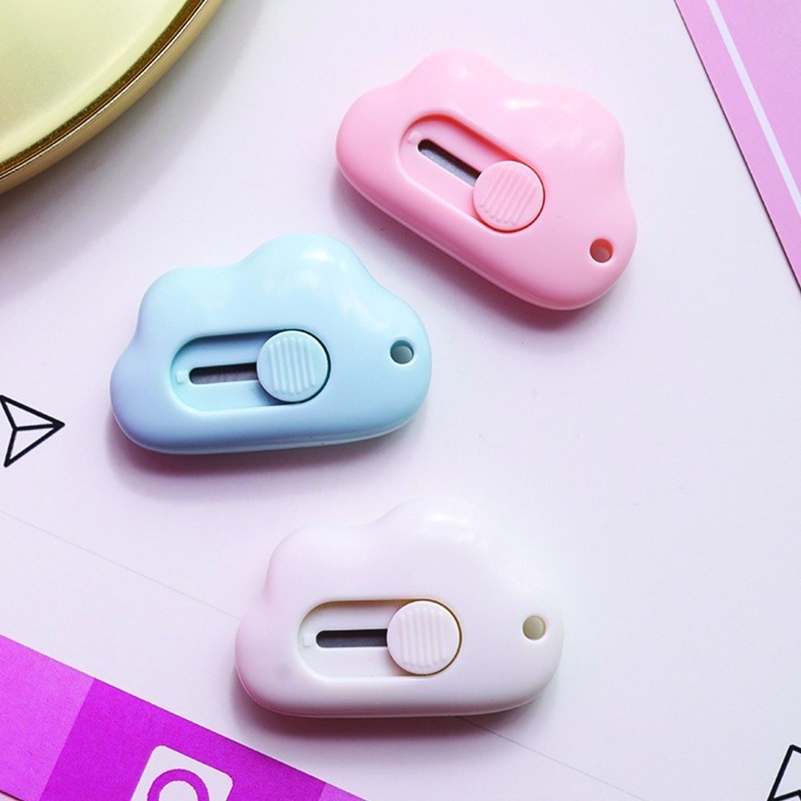 

Cutter Mini Portable Karakter Awan Pisau Pemotong Kertas Cutter Sekolah .. 792