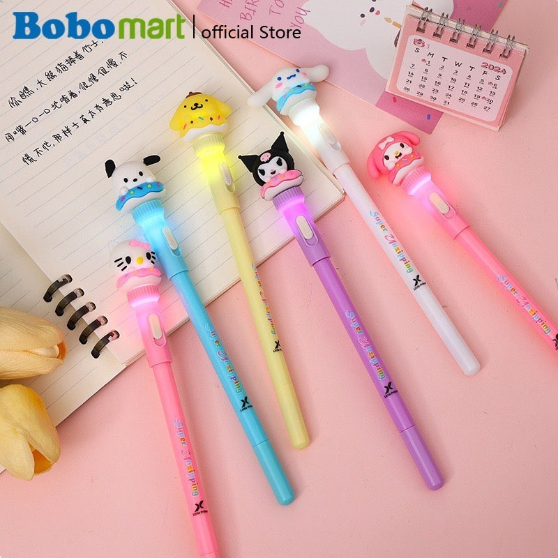 

BOBOMART 1PCS ROTARY PEN SANRIO DENGAN LAMPU - PULPEN PUTAR DENGAN KARAKTER LUCU QS-9501