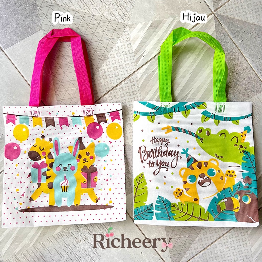 

Tas Tenteng Ultah Animal Kado Ulang Tahun Hampers Parcel Goodie Bag Happy Birthday Spunbond Hadiah Anak Bjm Banjar Banjarmasin Richeery