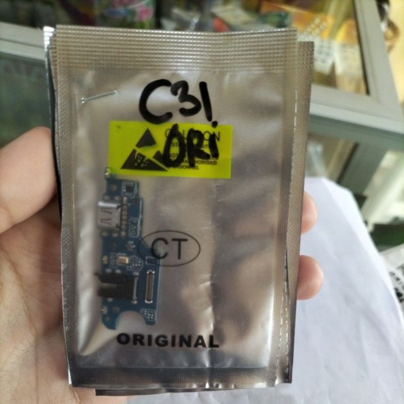 PAPAN CAS /FLEKSIBEL CAS/CONECTOR CAS REALME C31