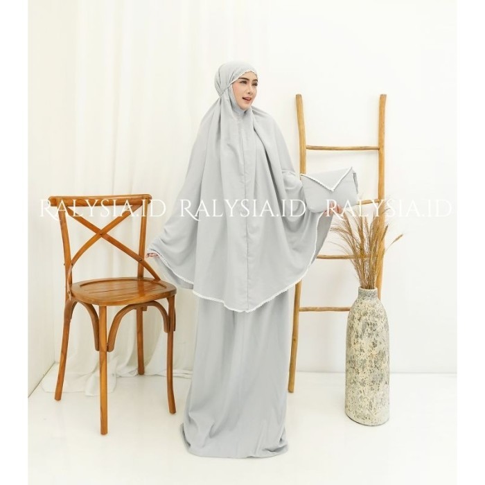 

[New Arrival] HAMPERS MUKENA / ALAT SHOLAT / KADO ULANG TAHUN / GRADUATION / LEBARAN - Abu-abu, Lengkap
