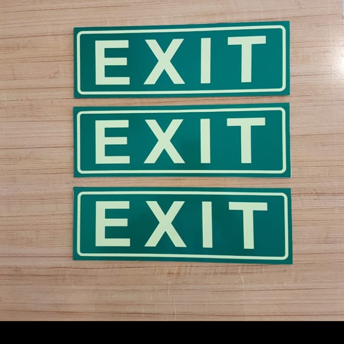 

SIGN AKRILIC K3 RAMBU SAFETY EXIT GLOW IN THE DARK UK 10X30CM