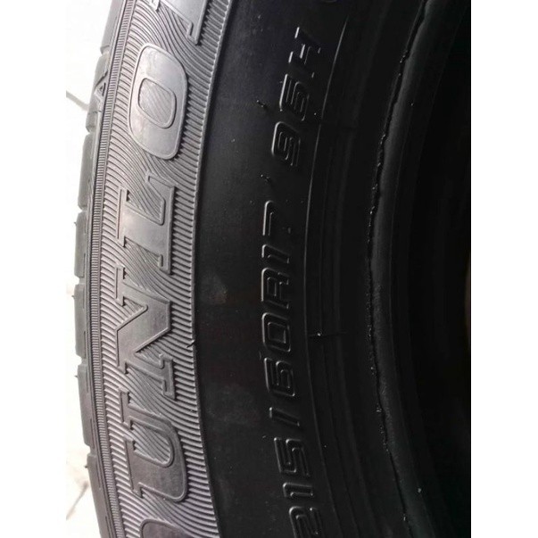 Ban mobil second ukuran 215 /60 Ring 17