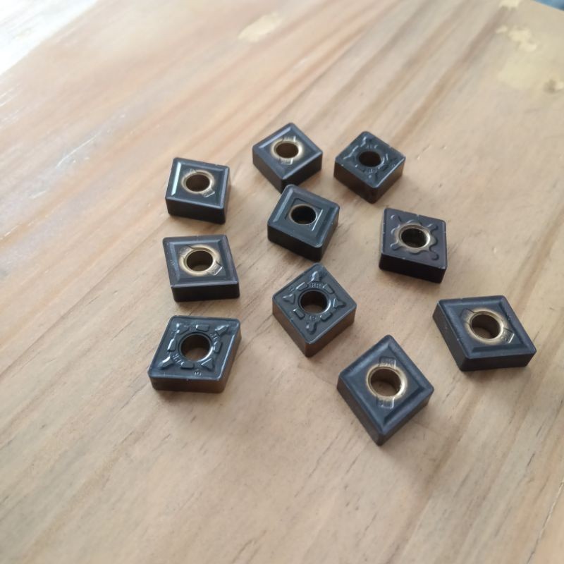 CNMG120408 INSERT BUBUT PAHAT BUBUT CNMG120408 CARBAIDE SECOND MULUS