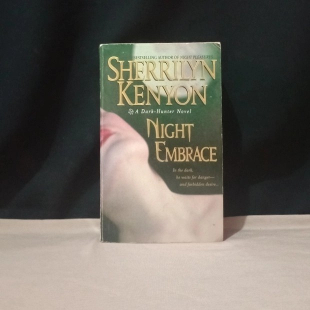 SHERRILYN KENYON - NIGHT EMBRACE