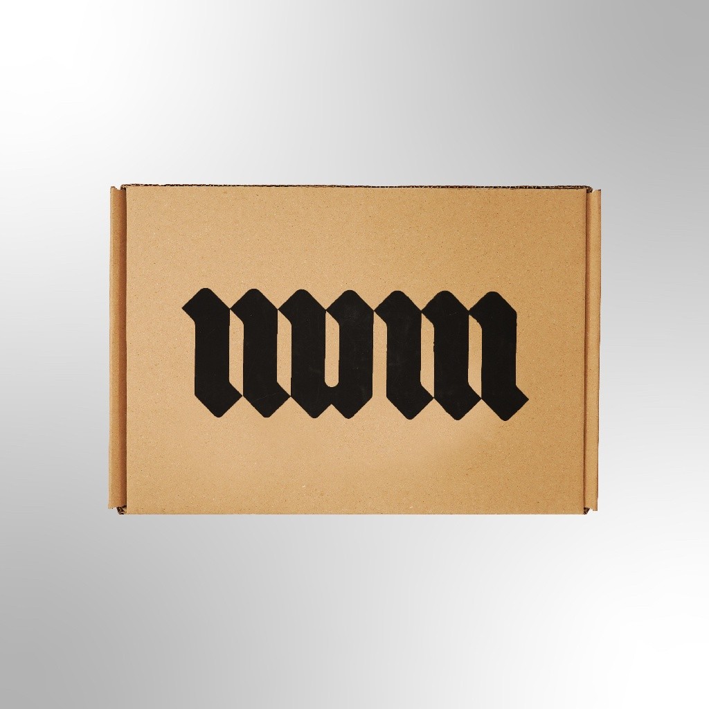 

No Void Minds Gift Box Kado Terlaris