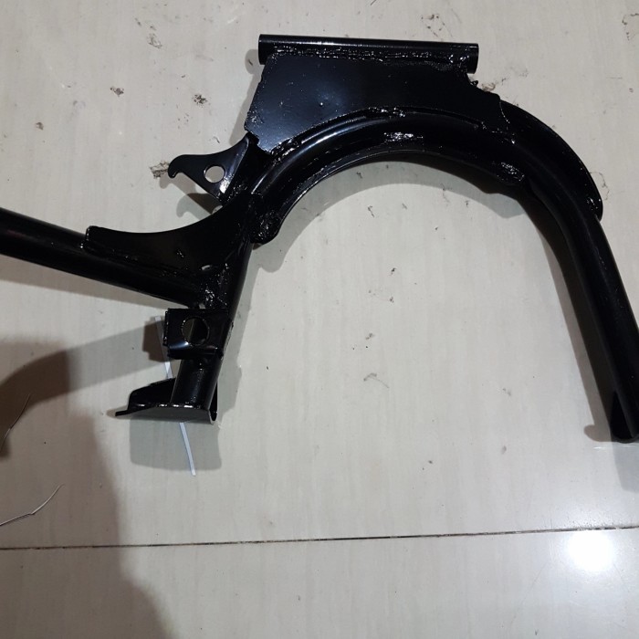 Standar tengah Vario 110 carbu