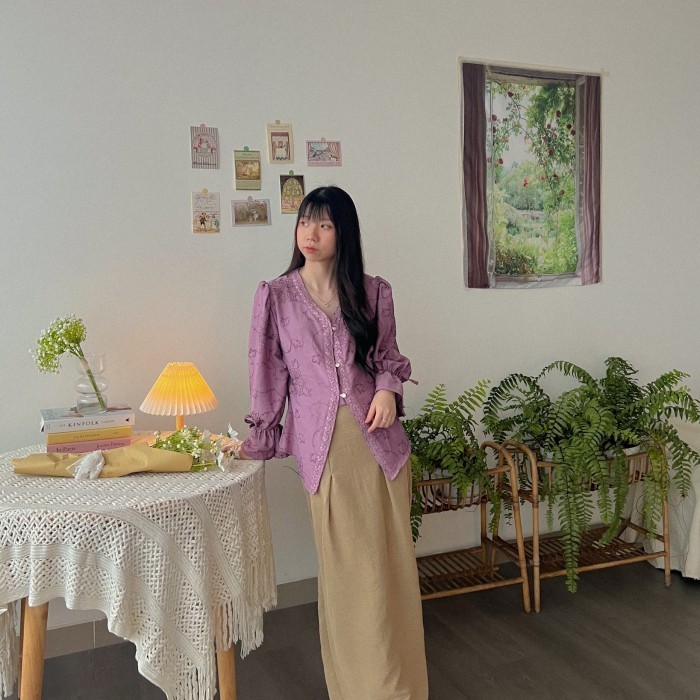 ✨LARIS✨ -KANON - Ezra Kebaya Blouse - Blouse kebaya modern motif bordir bunga - Dijon, S-M