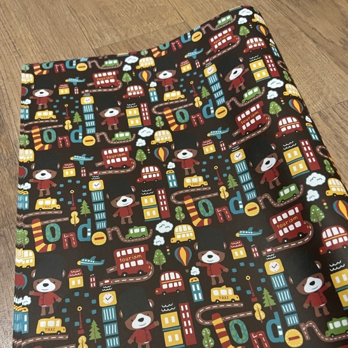 

Kertas kado london bis bear