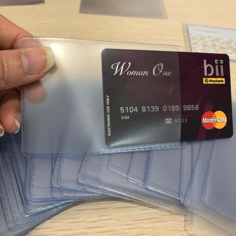

(GTT) Cover KTP / SIM Karakter Unik - Sarung Plastik Mika Pelindung Kartu karakter / Sampul Kartu / Cover Plastik Kartu ATM SIM KTP FLAZZ / Murah Meriah