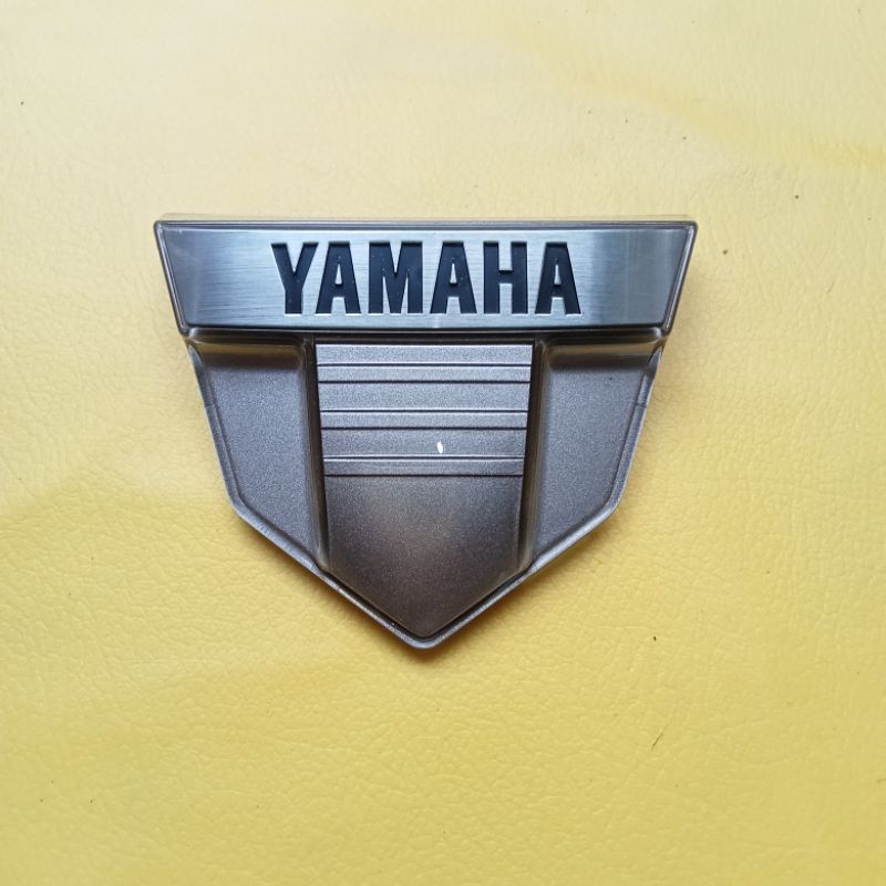 emblem panel dada Yamaha crypton vega r lama