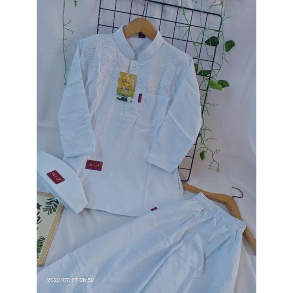 BAJU KOKO ANAK LAKI LAKI WARNA PUTIH/ SETELAN BAJU KOKO ANAK LAKI LAKI  WARNA PUTIH/ BAJU KOKO ANAK 