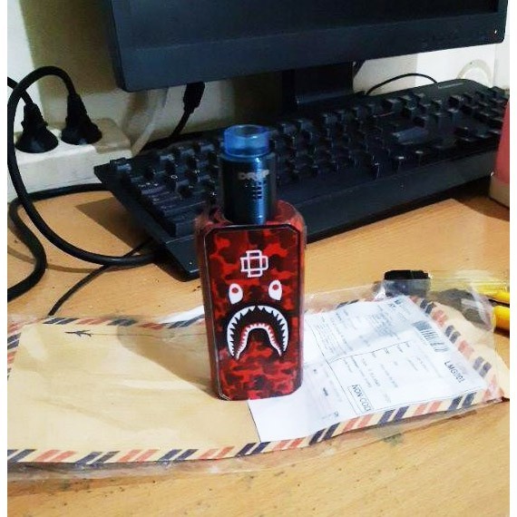 Garskin druga foxy bape merah