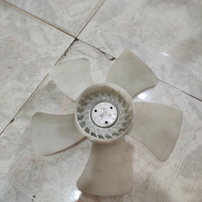 kipas radiator hiace commuter ori copotan