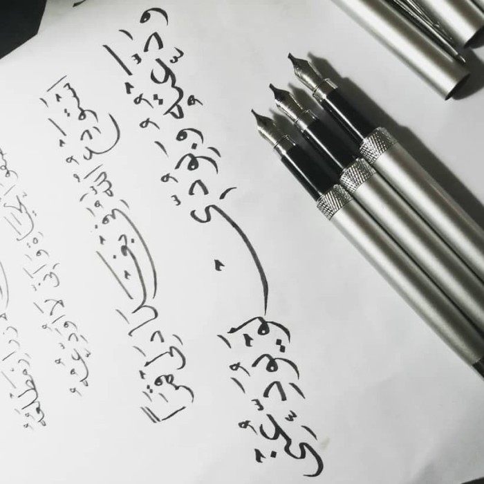

best -pena iridium point gemany A8 / fountain pen calligraphy / pena tinta - Hitam