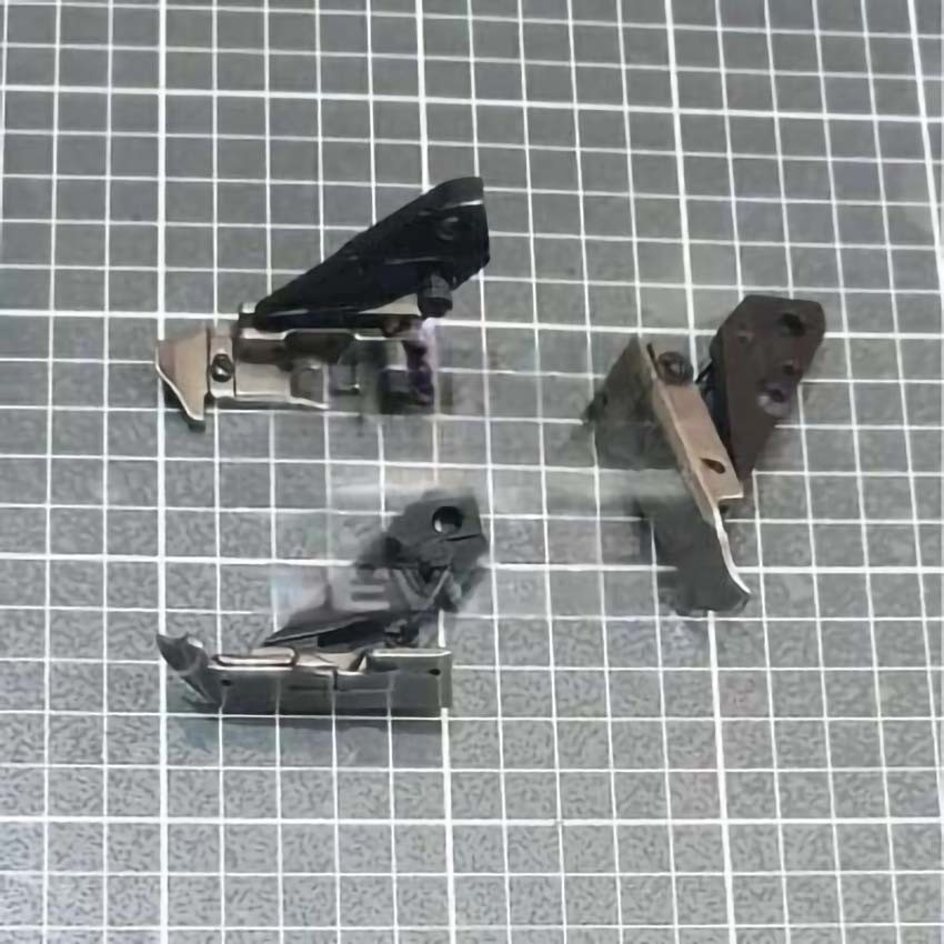 146874101 BROTHER B551 Sepatu Benang 5 5MM Halus Mesin Jahit Obras