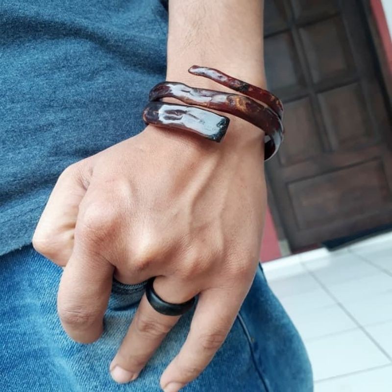 GELANG AKAR BAHAR HITAM LENTUR TEMBUS CAHAYA