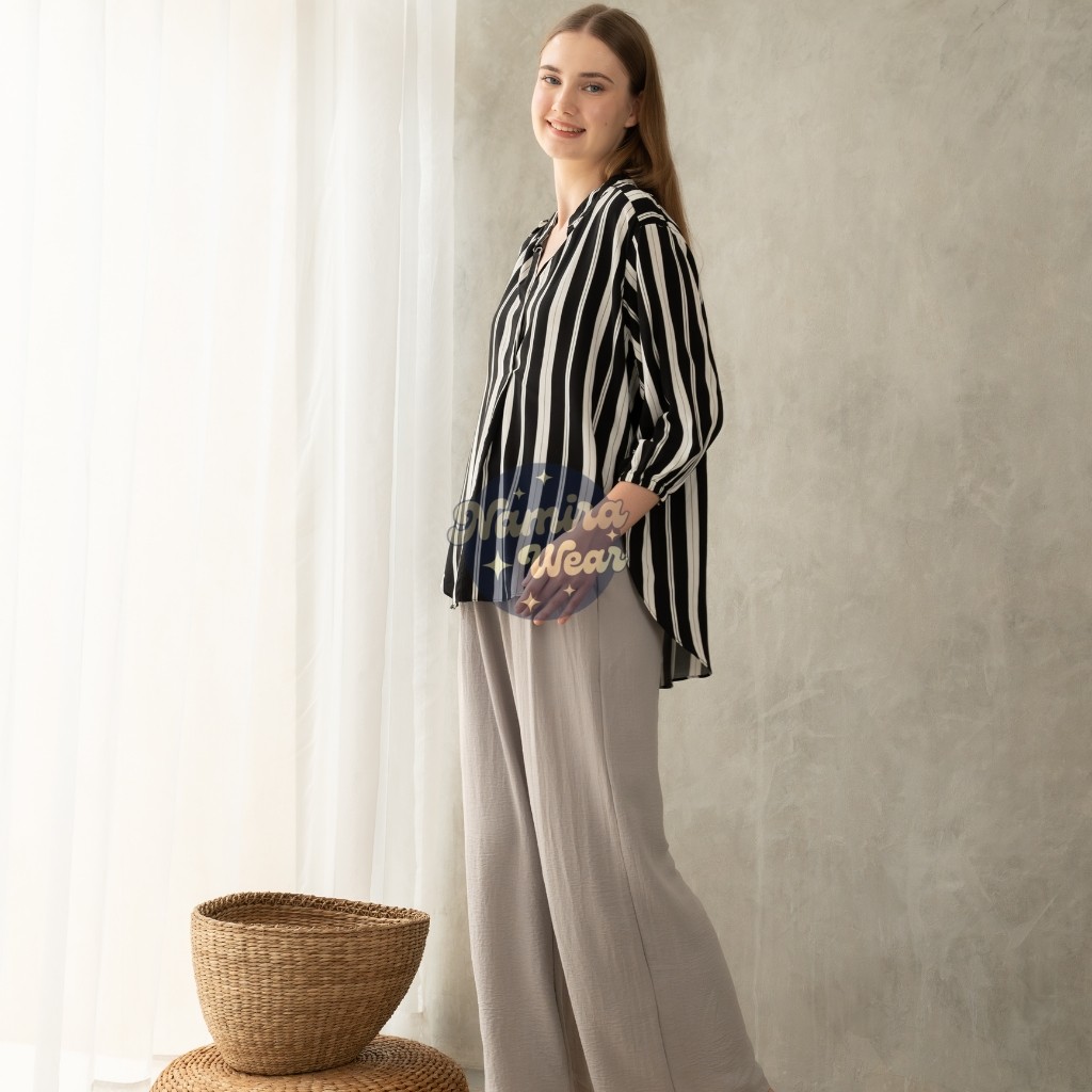 Namira Wear - Namira- Riva Kemeja Rayon Blouse Jumbo Strip Salur Wanita