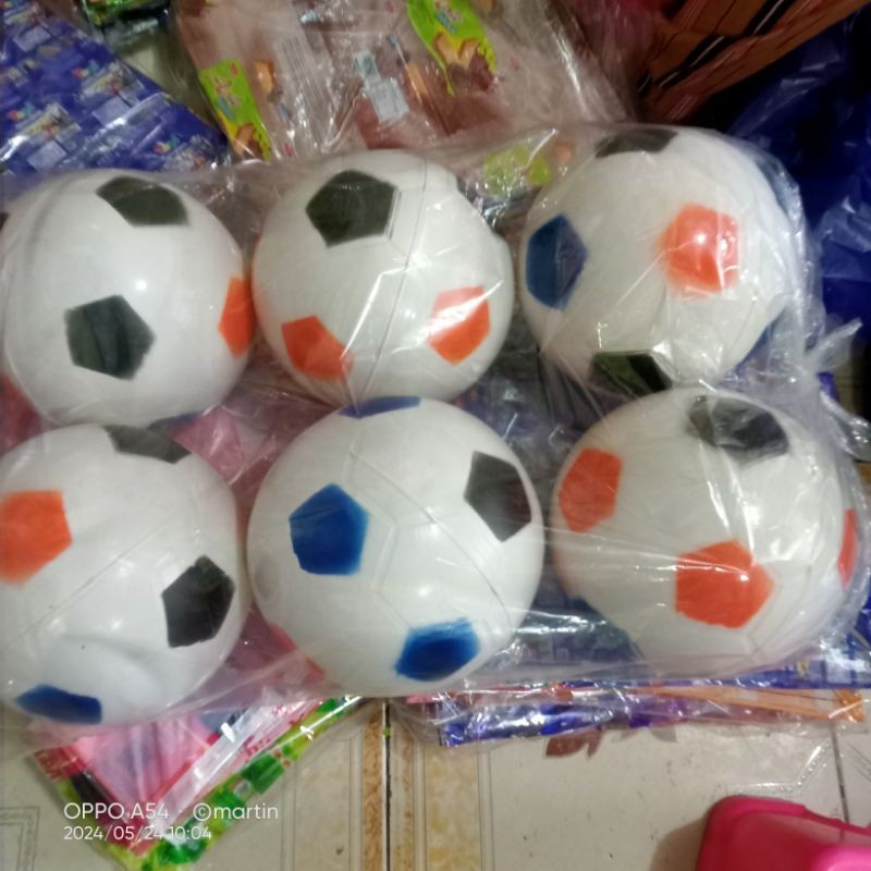 BOLA PLASTIK/ BOLA KAKI ECERAN 1PCS