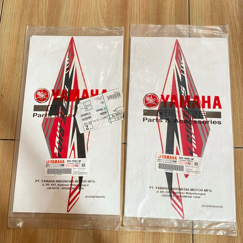 Striping Stiker bagian sayap Body depan Yamaha x ride Xride 2018 merah abu abu original YGP