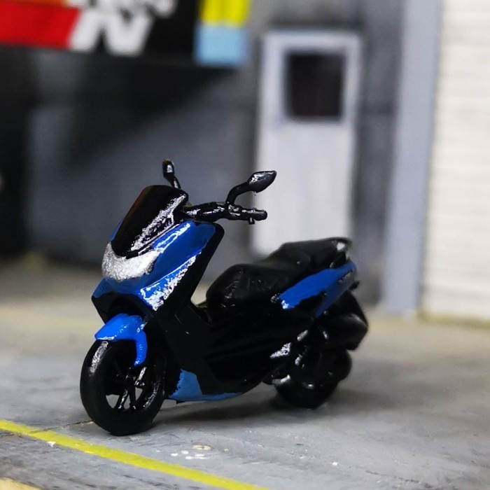 Miniatur Yamaha NMAX 155 Diorama Diecast Unpainted