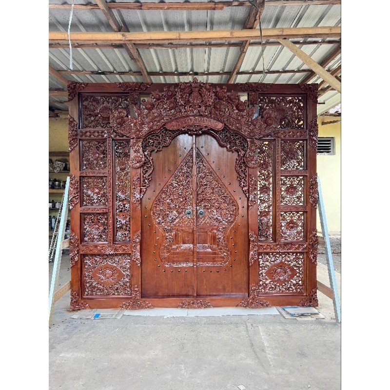 Pintu Gebyok Bali Motif Gunungan Wayang Custom