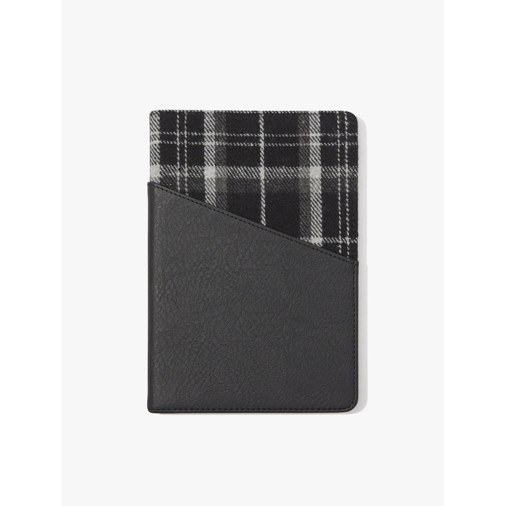 

Typo - Buku & Alat Tulis - A5 Arlow Journal - Black And Check