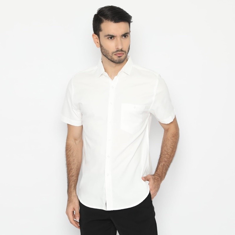 PROMO Code Male - Brave Kemeja Pria Pendek Putih Basic Slimfit