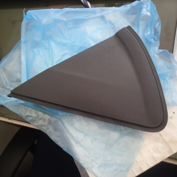 COVER SEGITIGA FENDER DEPAN KANAN ATAU KIRI WULING CONFERO - KANANBERKUALITAS