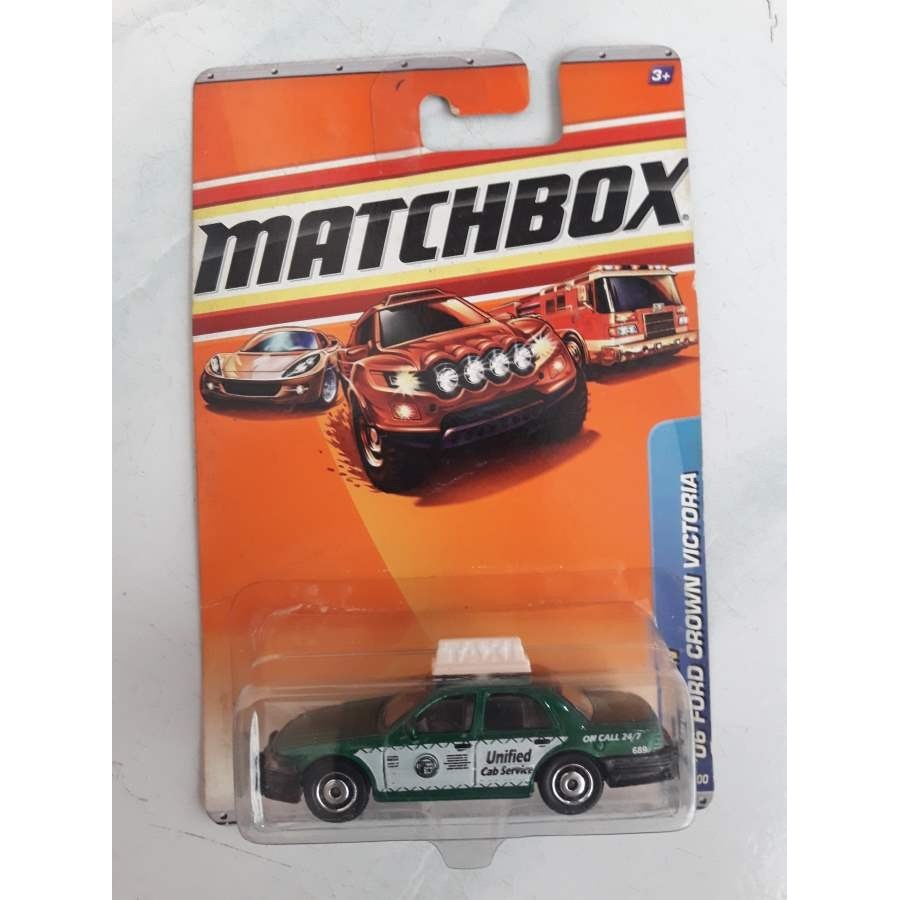 DIECAST MATCHBOX - '06 FORD CROWN VICTORIA  R4987