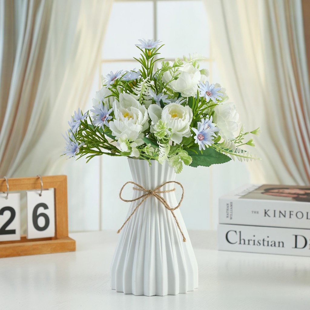 Set Bunga Plastik dan Vas/Bunga Hias Plastik Kamar/Kado Ulang Tahun Cewek/Hiasan Meja Aesthetic