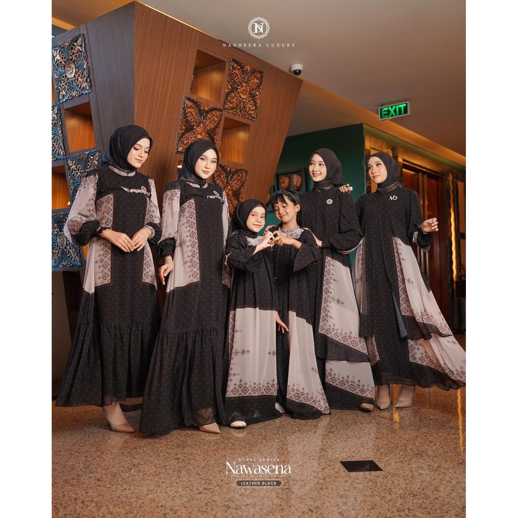 NADHEERA LUXURY NAWASENA FAMILY SET LEATHER BLACK
