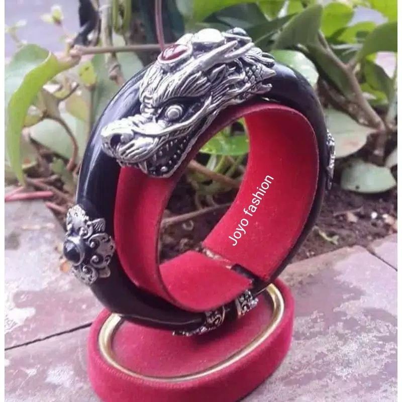 GELANG AKAR BAHAR VARIASI NAGA PERAK BERMAHKOTA BATU MARJAN KELOR