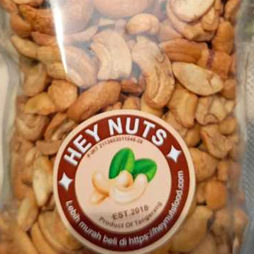 

Kacang Mede Pecahan Goreng Matang 500 gram